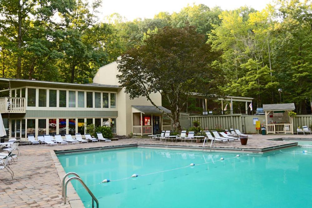 Daya, Hot Tub, Pool Table, 1089 Of Free Attraction Tickets For Each Paid Day, Dollywood And More! Gatlinburg Zimmer foto